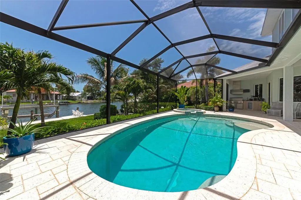 7631 Cove Terrace Sarasota FL 34231