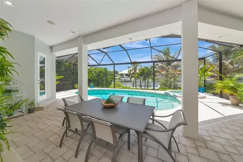 7631 Cove Terrace Sarasota FL 34231