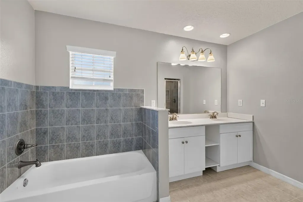 135 Juniper Loop Ocala FL 34480