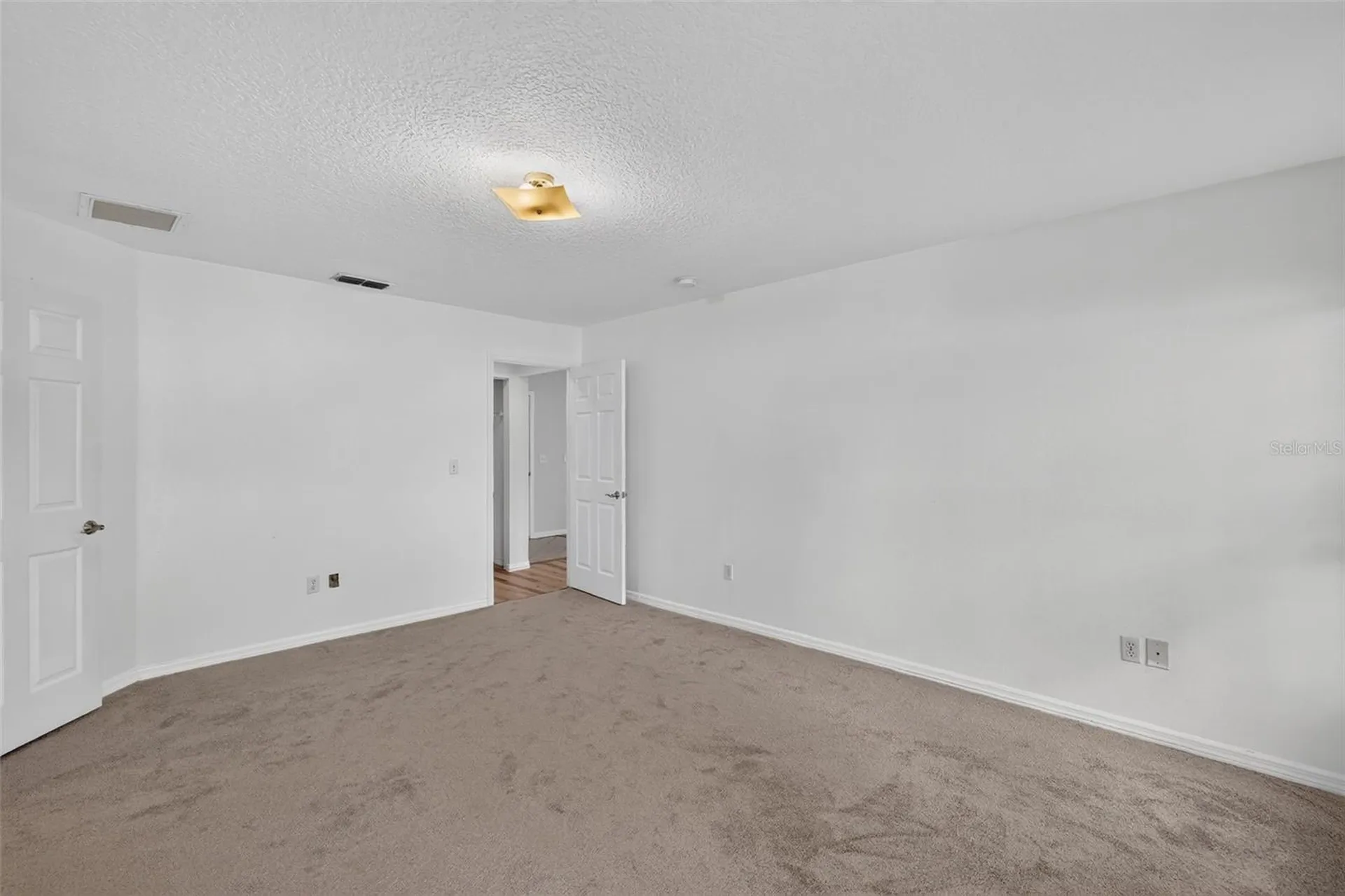 135 Juniper Loop Ocala FL 34480