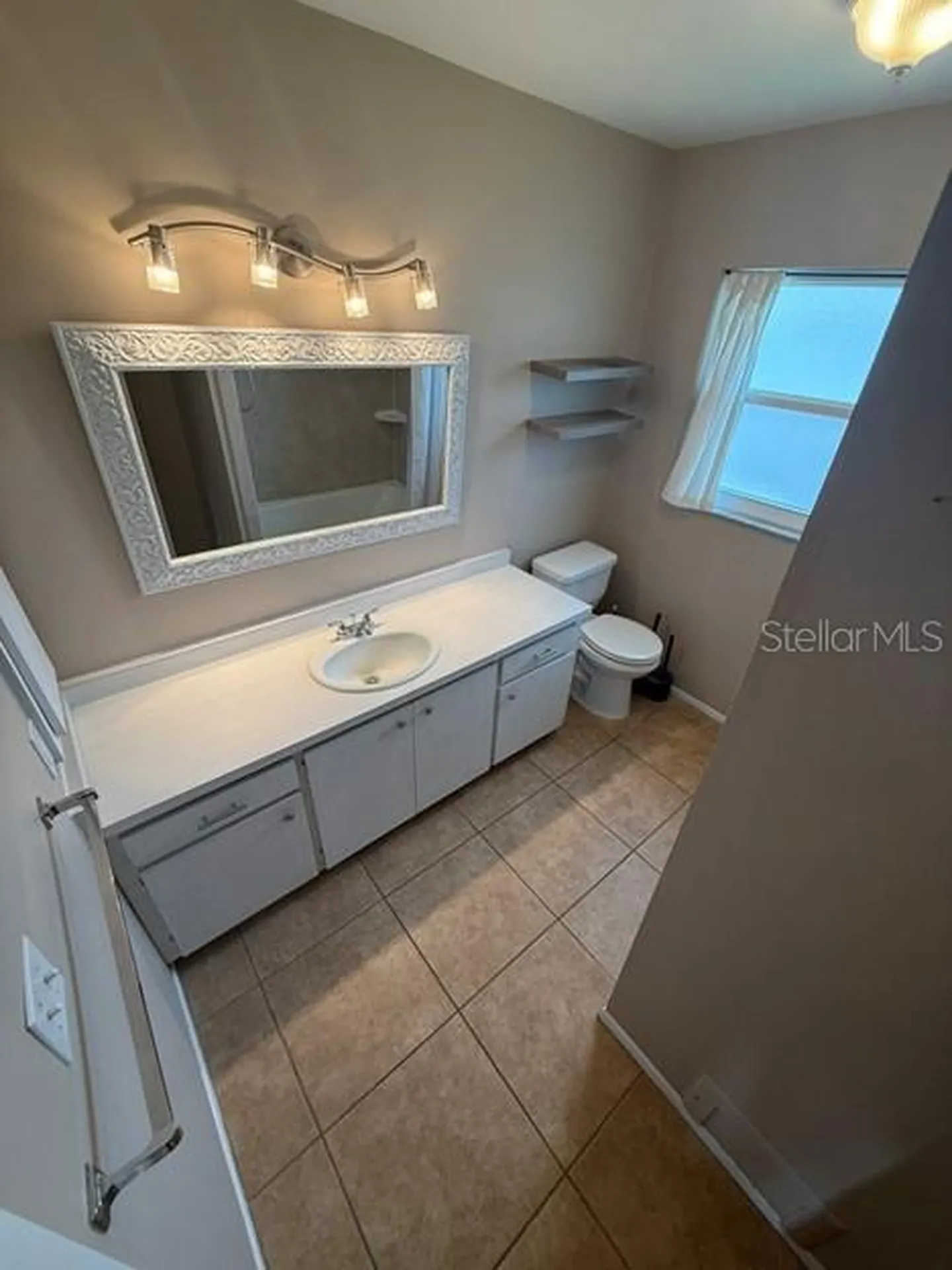 3654 Pin Oaks Street Sarasota FL 34232
