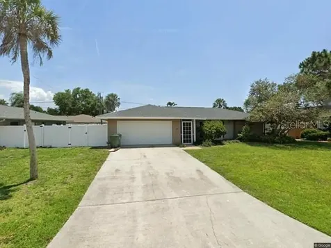 3654 Pin Oaks Street Sarasota FL 34232