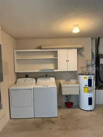 3654 Pin Oaks Street Sarasota FL 34232