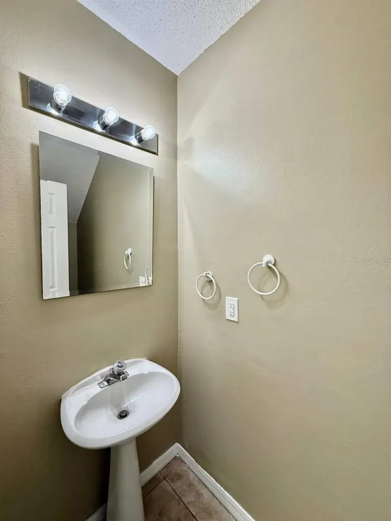 2802 W Cleveland Street Tampa FL 33609