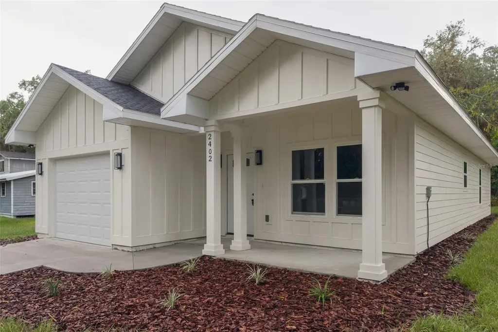 2402 NE 70th Street Gainesville FL 32609