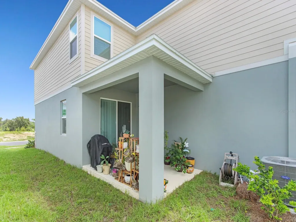 353 Free Range Drive Groveland FL 34736