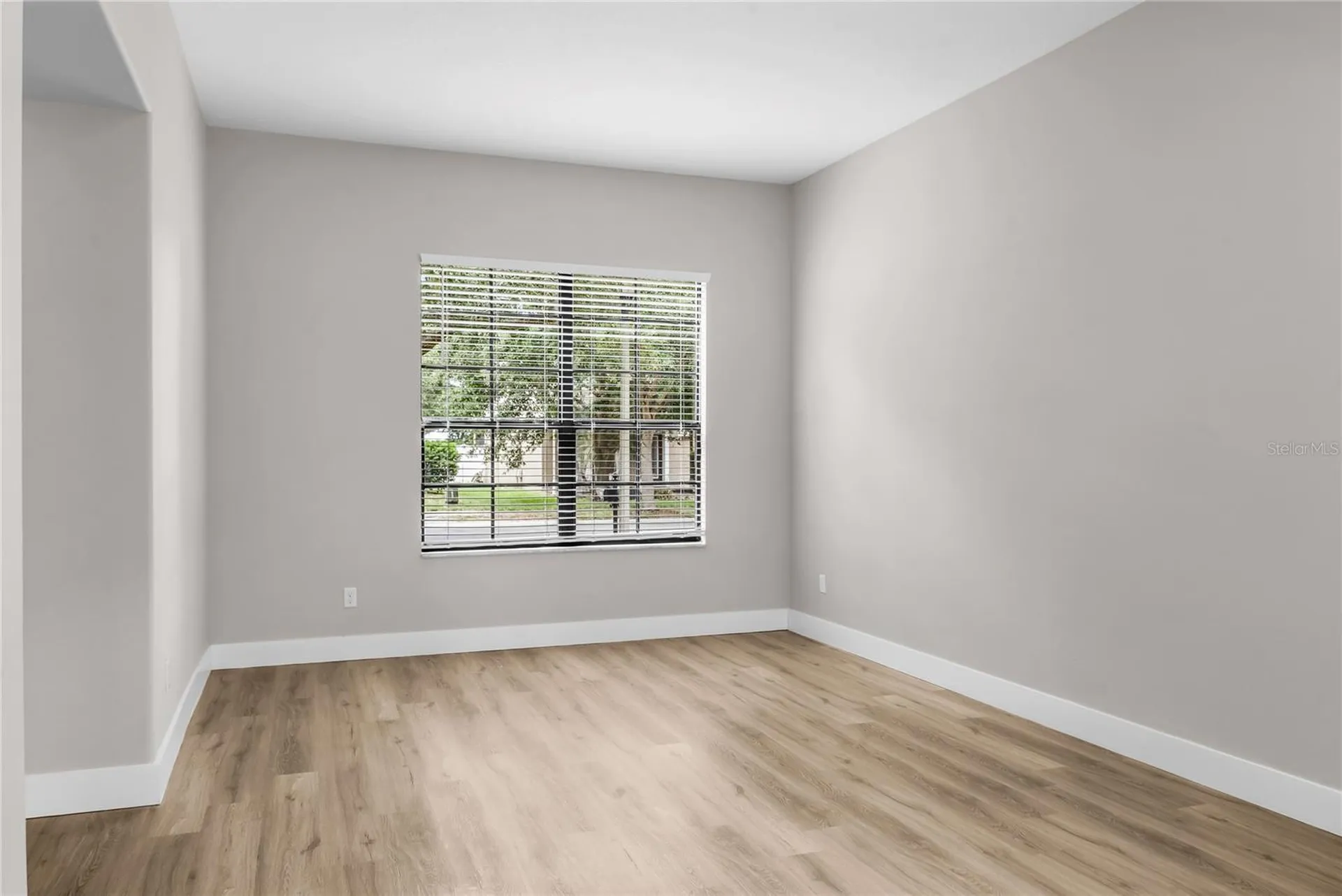 563 Lake Davenport Circle Davenport FL 33837