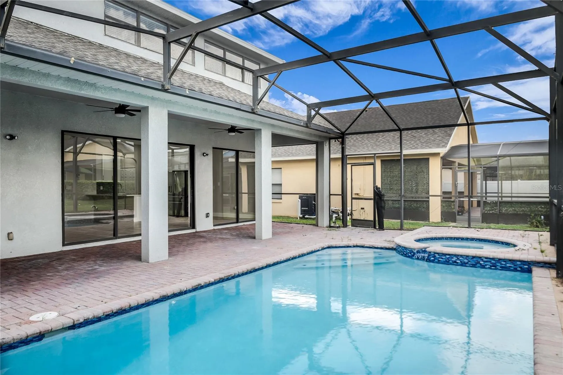 563 Lake Davenport Circle Davenport FL 33837