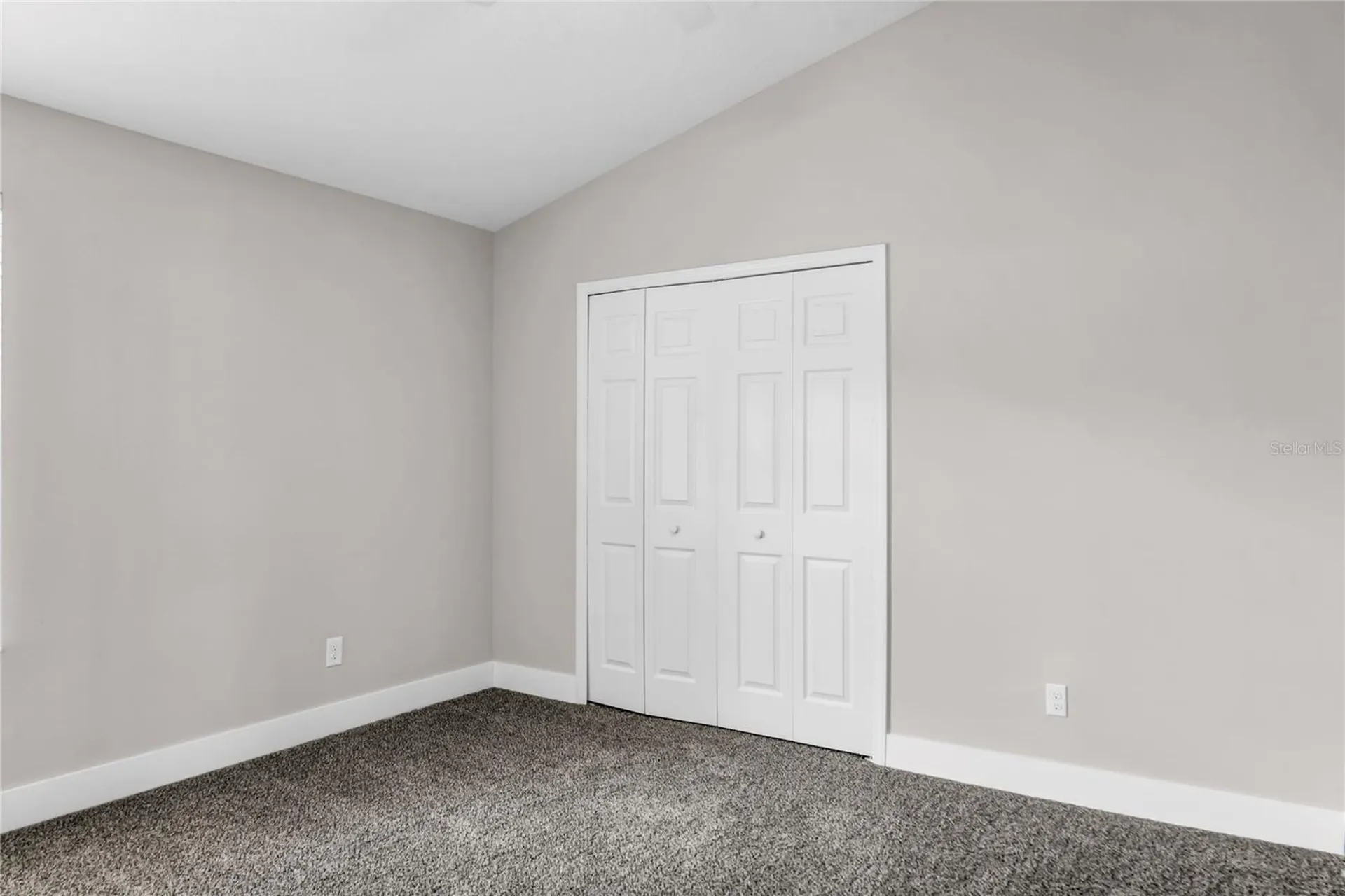 563 Lake Davenport Circle Davenport FL 33837