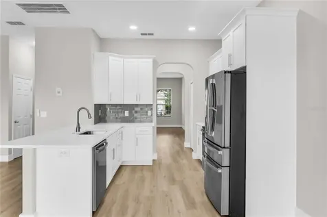 563 Lake Davenport Circle Davenport FL 33837