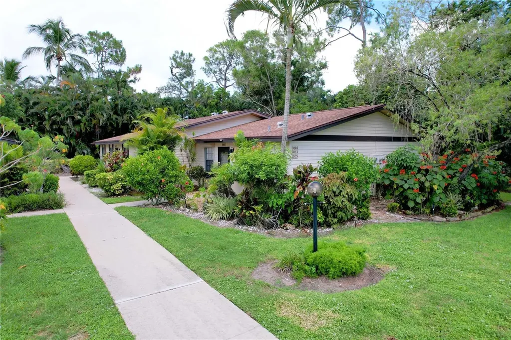 1001 Pine Isle Lane Naples FL 34112