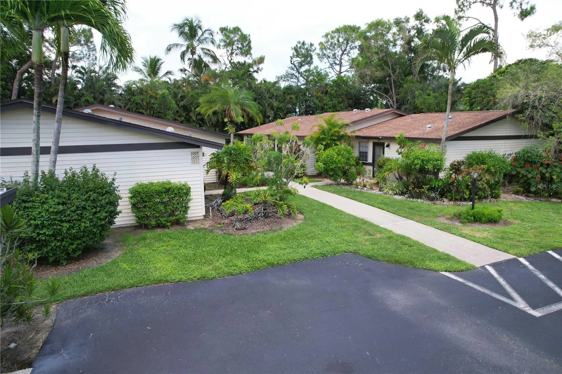 1001 Pine Isle Lane Naples FL 34112