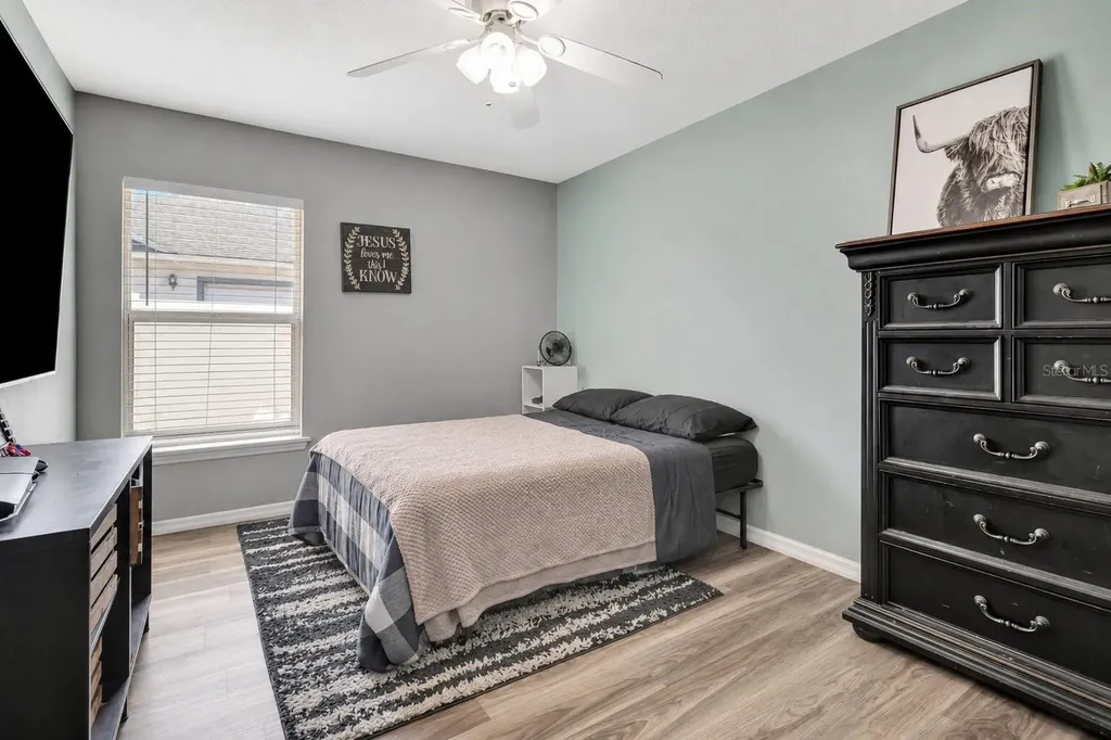 32917 Forest Avenue Leesburg FL 34788