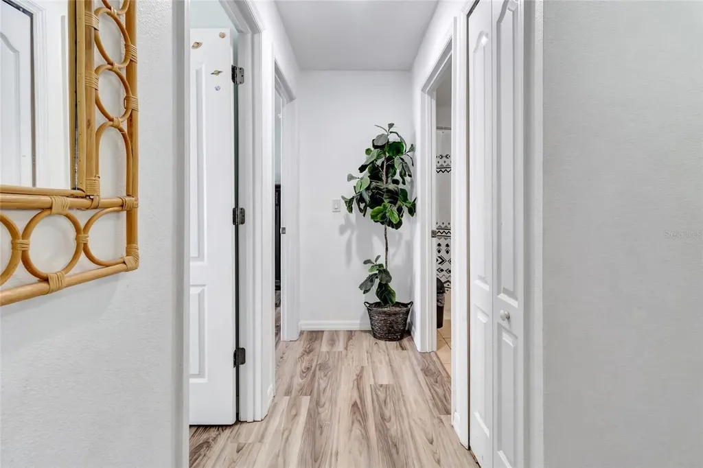 32917 Forest Avenue Leesburg FL 34788