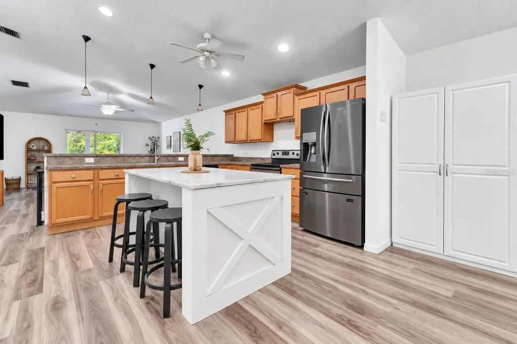 32917 Forest Avenue Leesburg FL 34788