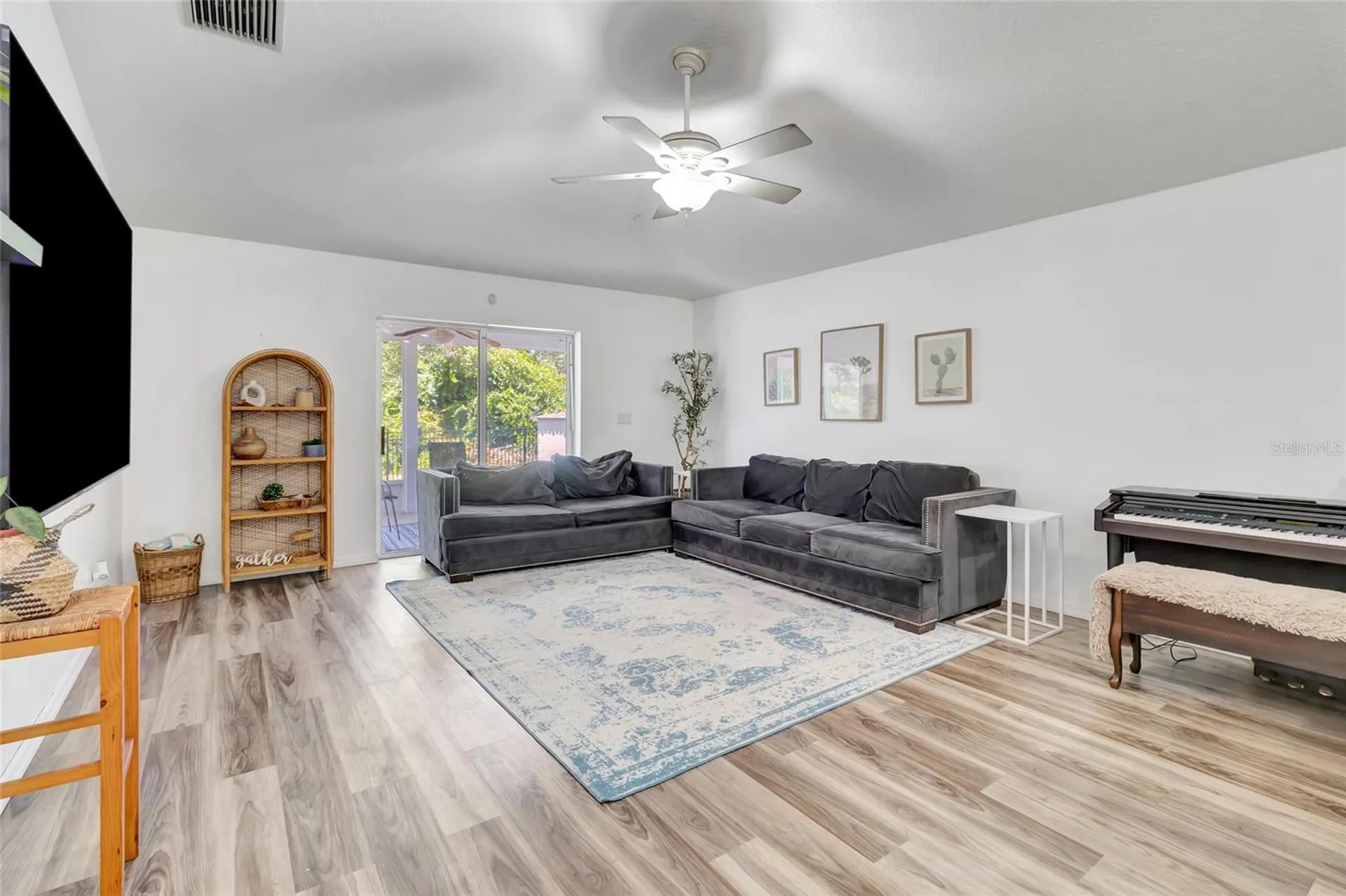 32917 Forest Avenue Leesburg FL 34788