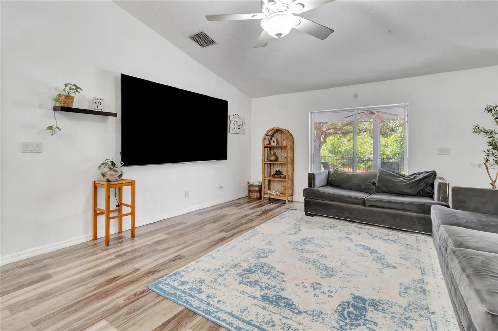 32917 Forest Avenue Leesburg FL 34788