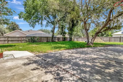 32917 Forest Avenue Leesburg FL 34788