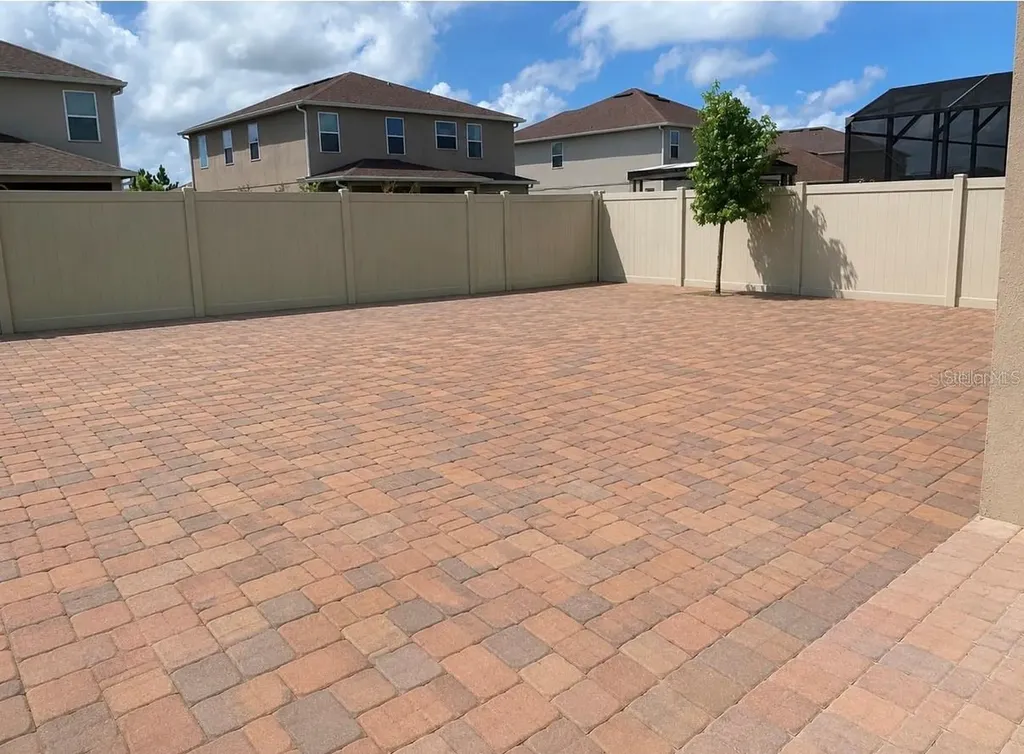 2611 Interlock Drive Kissimmee FL 34741