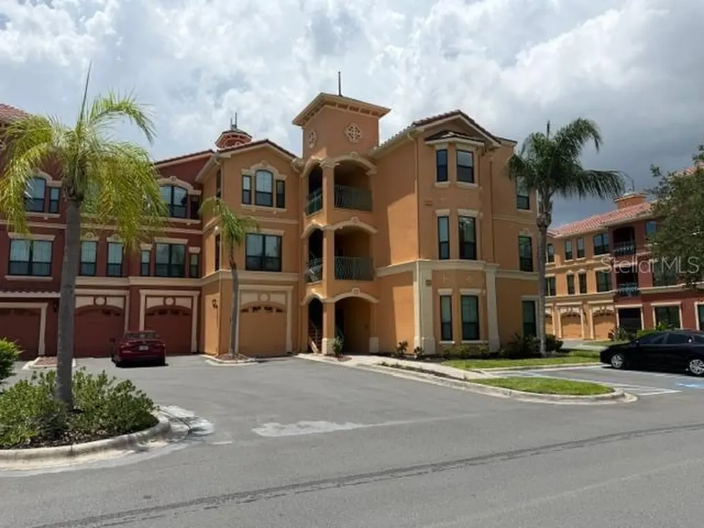 2733 Via Cipriani Clearwater FL 33764