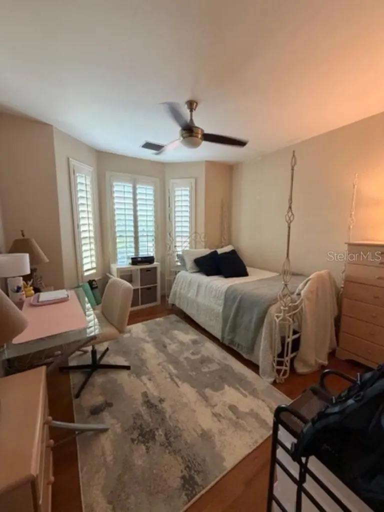 2733 Via Cipriani Clearwater FL 33764
