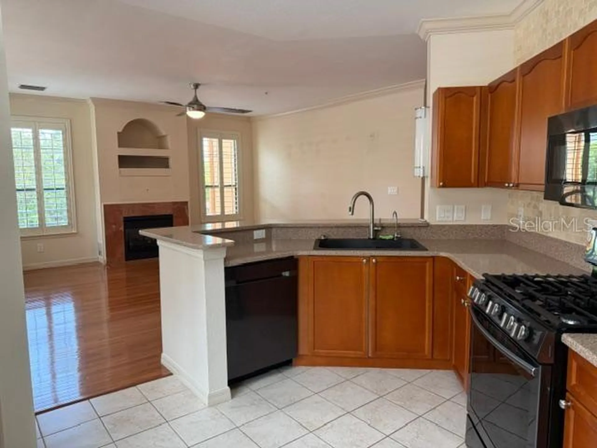 2733 Via Cipriani Clearwater FL 33764