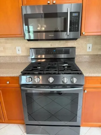 2733 Via Cipriani Clearwater FL 33764