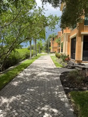 2733 Via Cipriani Clearwater FL 33764