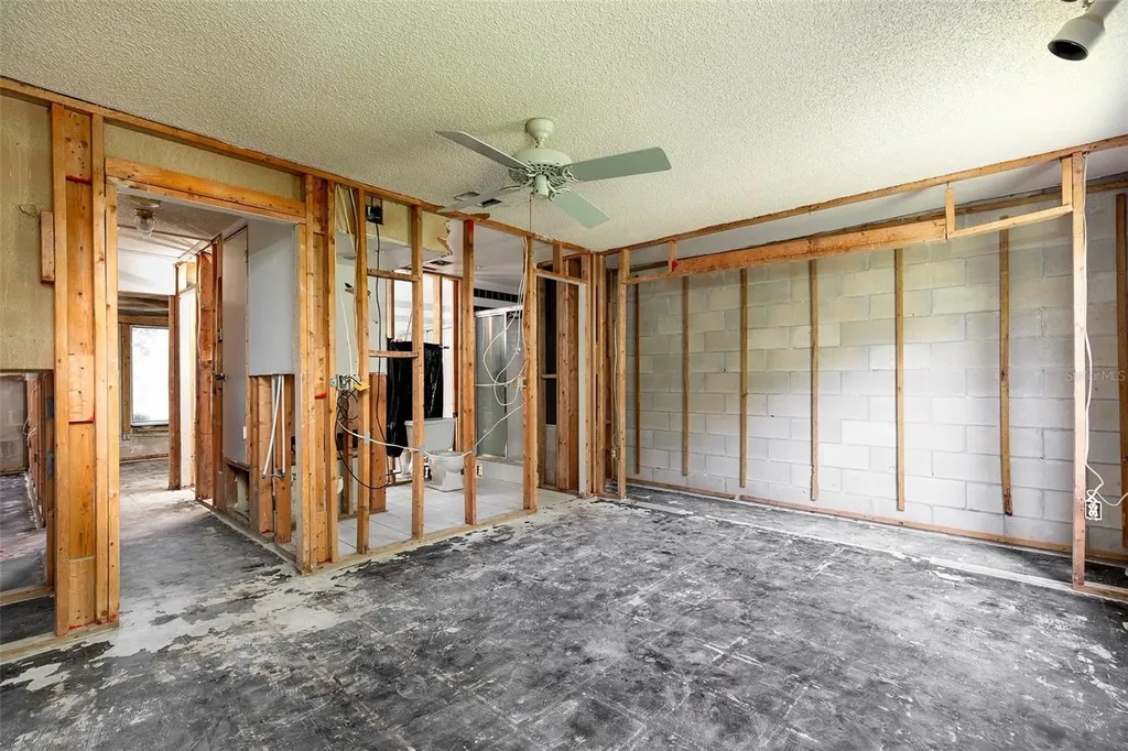 5675 Minaret Court Orlando FL 32821