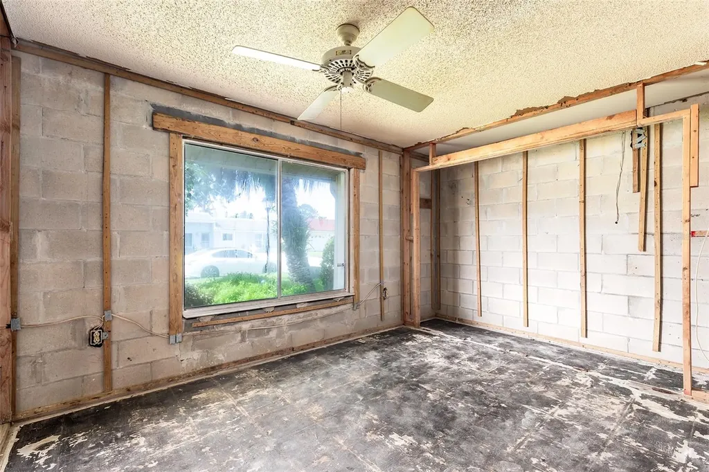 5675 Minaret Court Orlando FL 32821