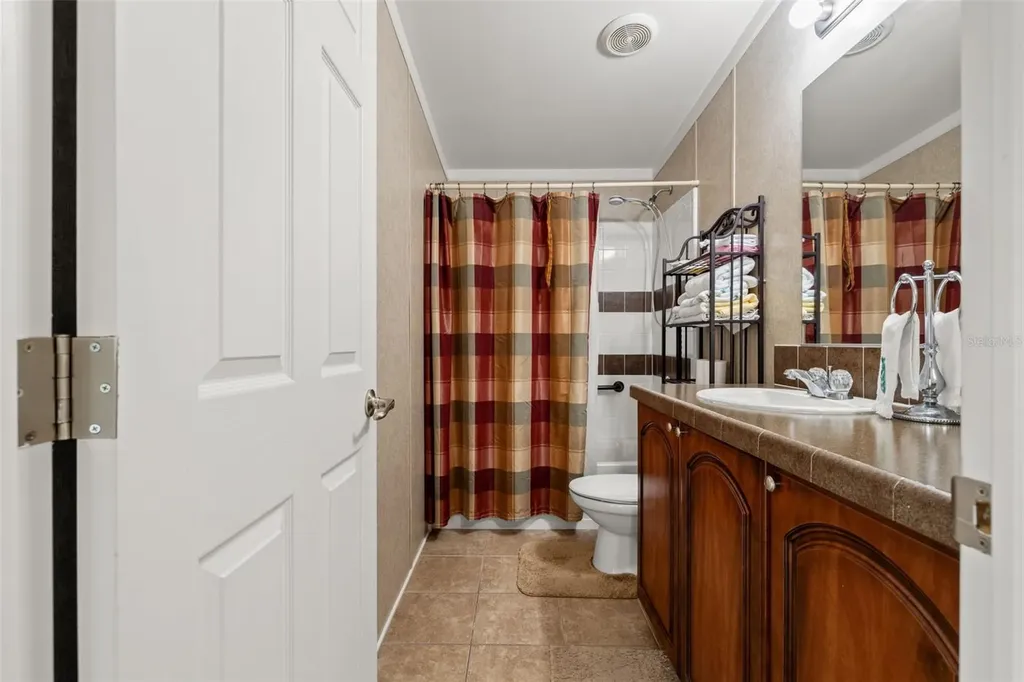 82085 1st Avenue N Pinellas Park FL 33781