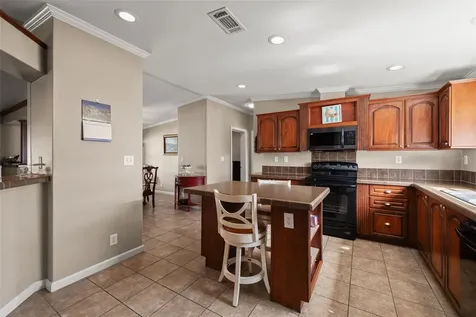 82085 1st Avenue N Pinellas Park FL 33781