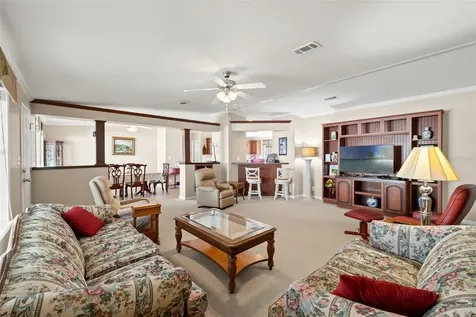 82085 1st Avenue N Pinellas Park FL 33781