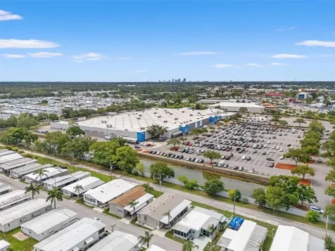 82085 1st Avenue N Pinellas Park FL 33781