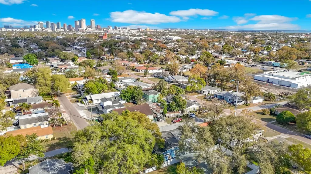 3002 W Arch Street Tampa FL 33607