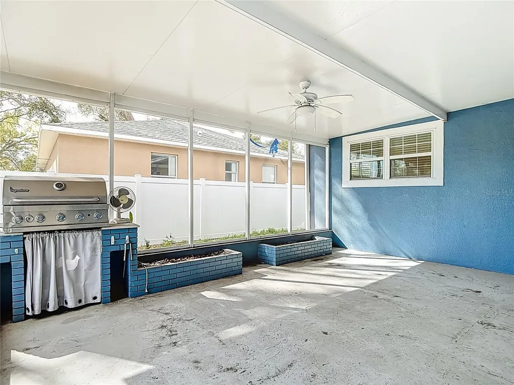 3002 W Arch Street Tampa FL 33607