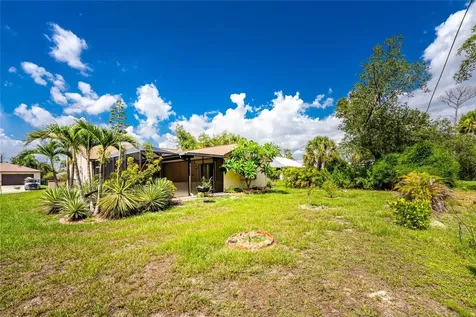 18407 Avon Avenue Port Charlotte FL 33948