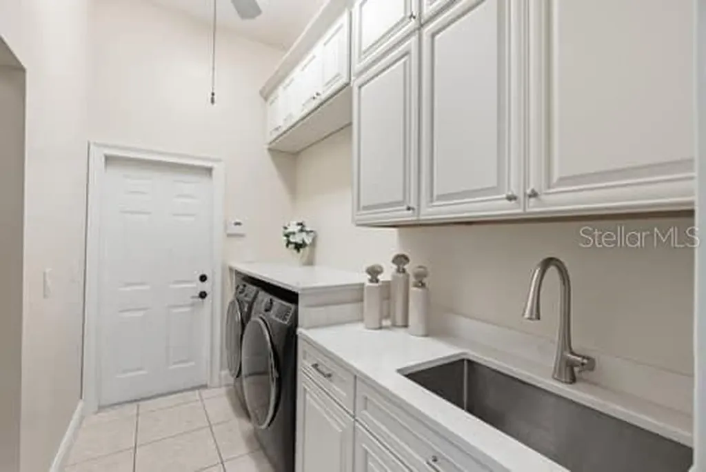 18655 Avenue Capri Lutz FL 33558