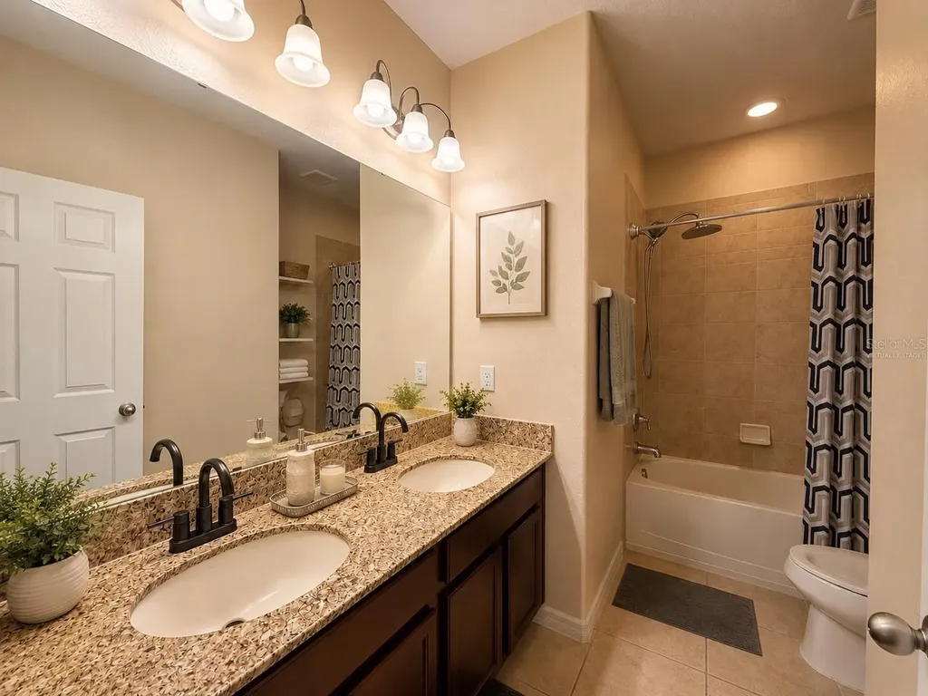 5169 Dove Tree Street Orlando FL 32811
