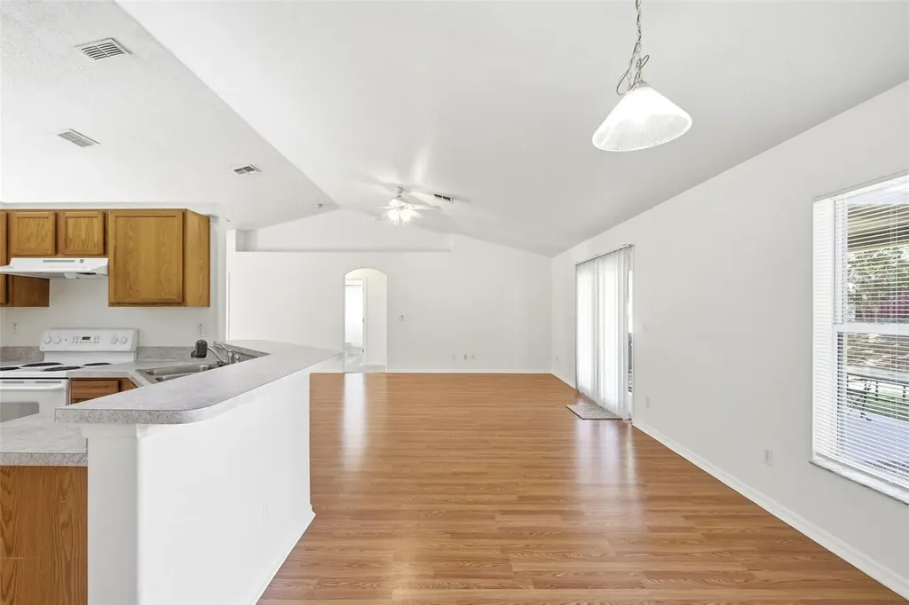 10320 Vista Pines Loop Clermont FL 34711