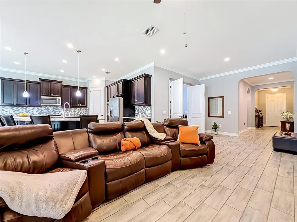 3504 Lands End Way Lutz FL 33548