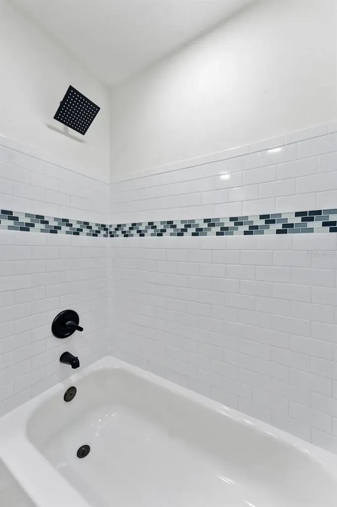 264 14th Street NW Largo FL 33770