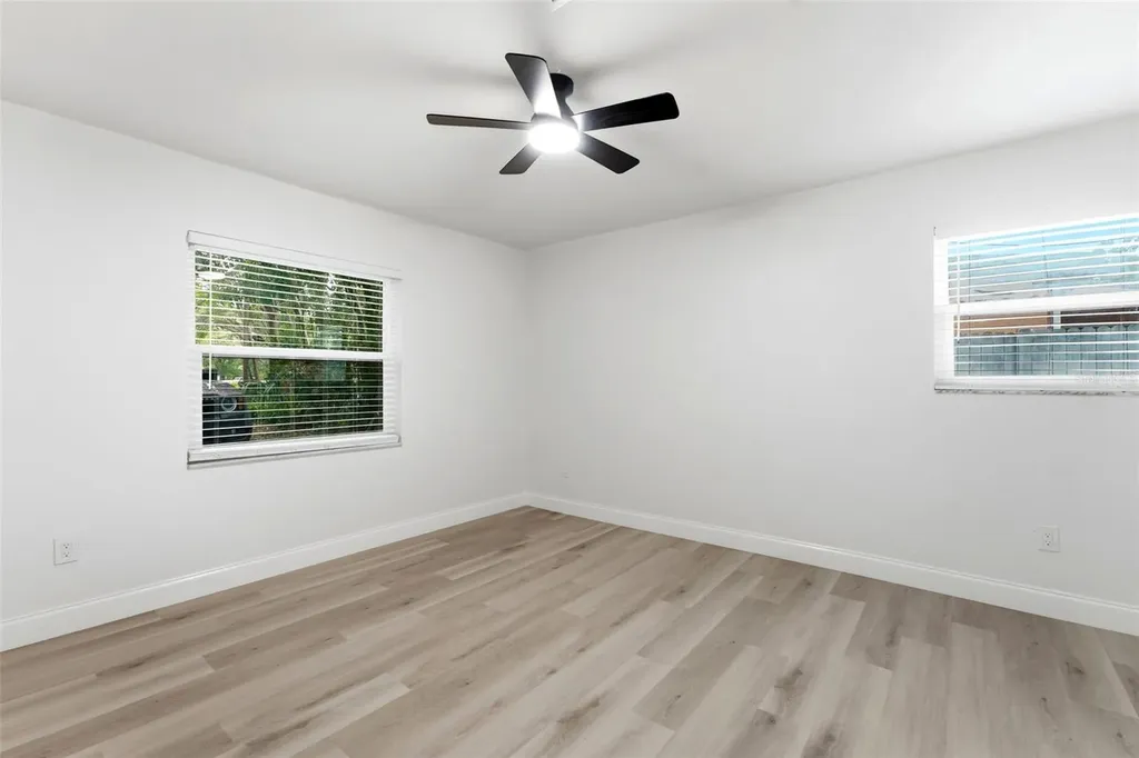 264 14th Street NW Largo FL 33770