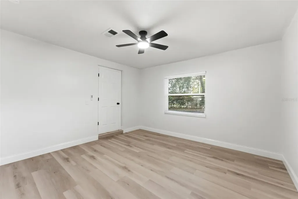 264 14th Street NW Largo FL 33770