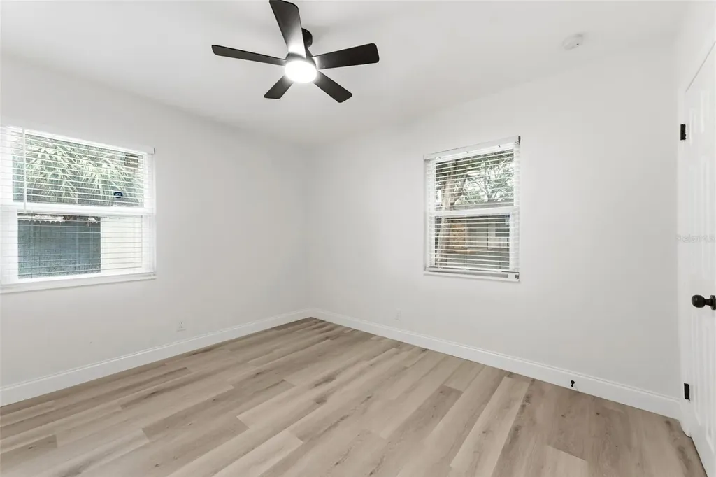 264 14th Street NW Largo FL 33770