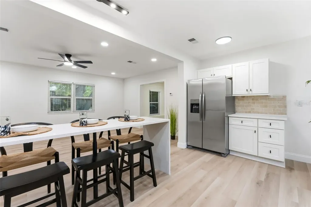 264 14th Street NW Largo FL 33770