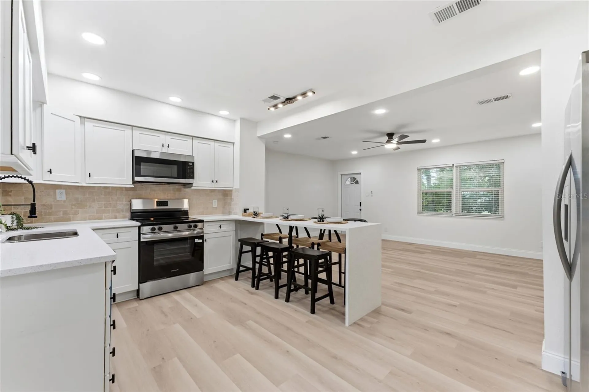 264 14th Street NW Largo FL 33770
