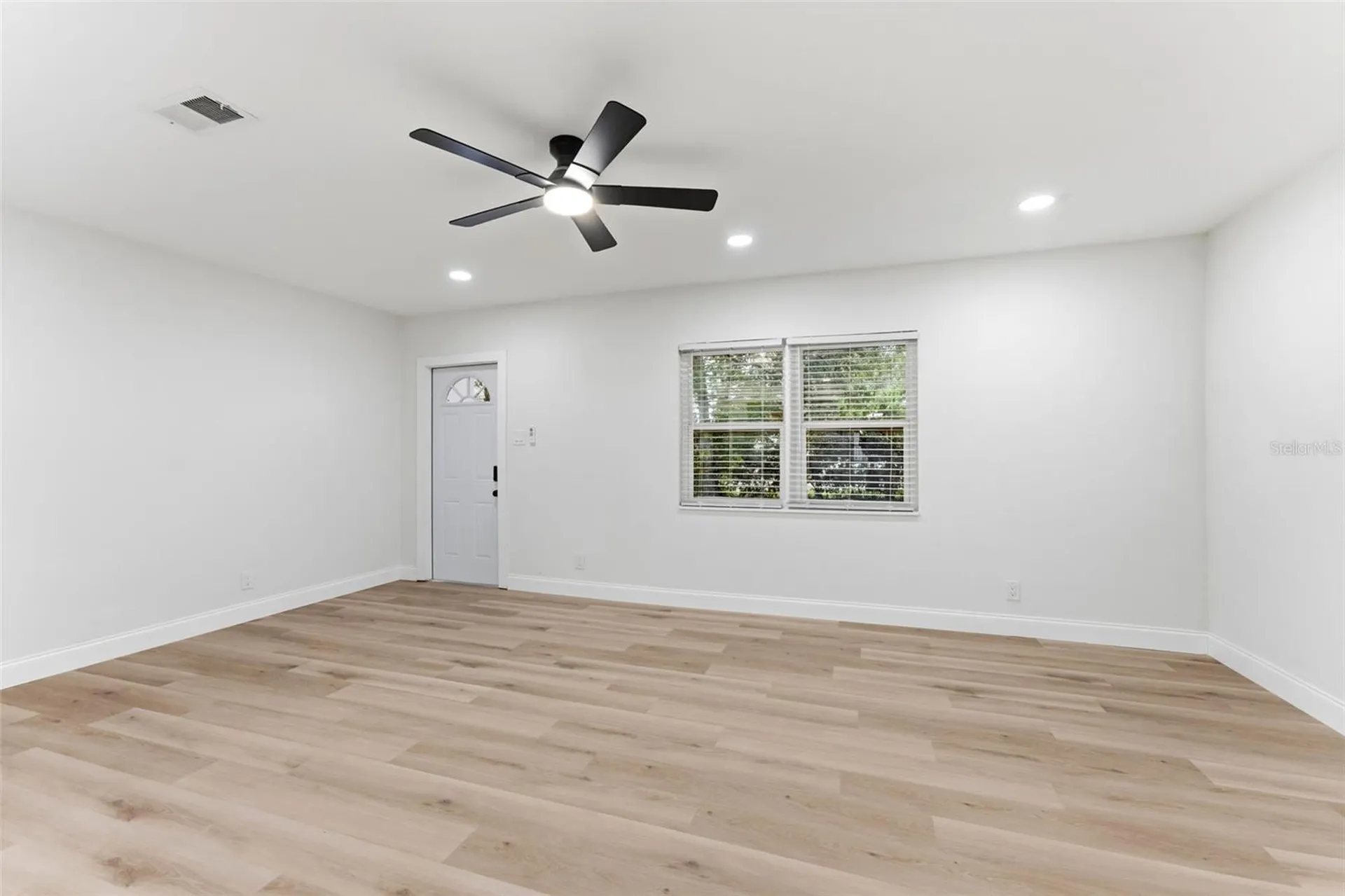 264 14th Street NW Largo FL 33770