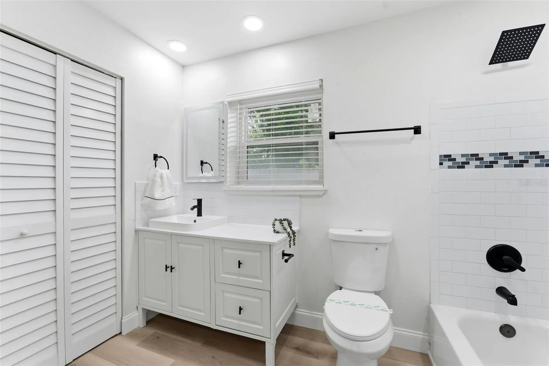 264 14th Street NW Largo FL 33770