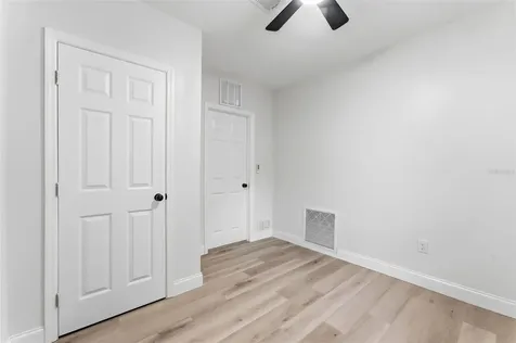 264 14th Street NW Largo FL 33770